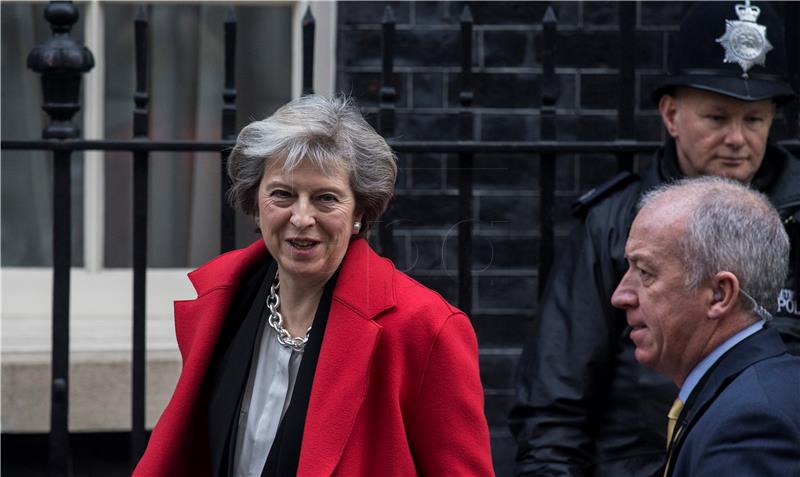 Theresa May će svoje stajalište o Brexitu iznijeti u govoru u utorak