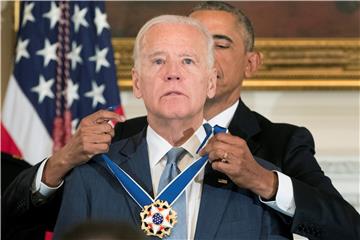 USA MEDAL OF FREEDOM BIDEN OBAMA