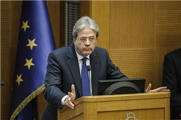 Gentiloni otpušten iz bolnice nakon zahvata na srcu