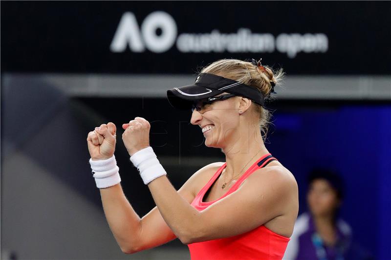 Australian Open: Lučić-Baroni izbacila Radwansku