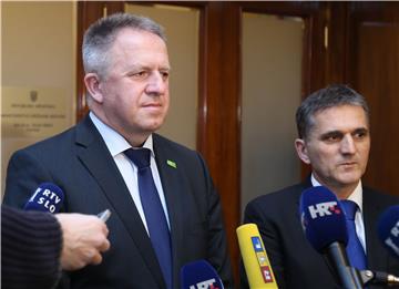 Croatian, Slovenian ministers believe agreement on Cimos to be reached soon