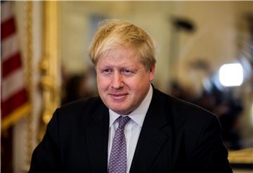 Boris Johnson srdačno čestitao Trumpu