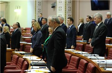 Croatian MPs observe minute's silence for Holocaust victims