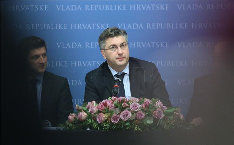 Banski dvori: Premijer Plenković na sastanku s predstavnicima Francuske udruge poslodavaca (MEDEF)