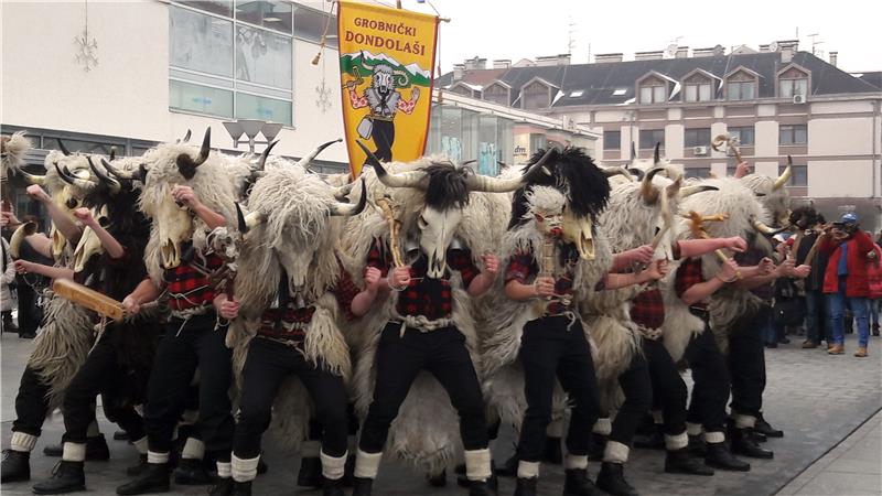 Grobnički dondolaši u Vukovaru