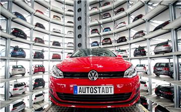 (FILE) GERMANY ECONOMY VOLKSWAGEN