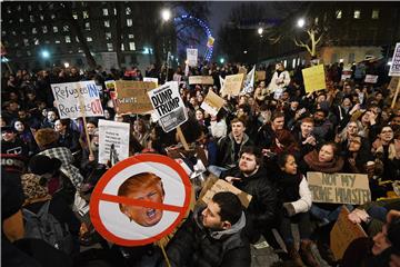 BRITAIN US IMMIGRATION PROTEST