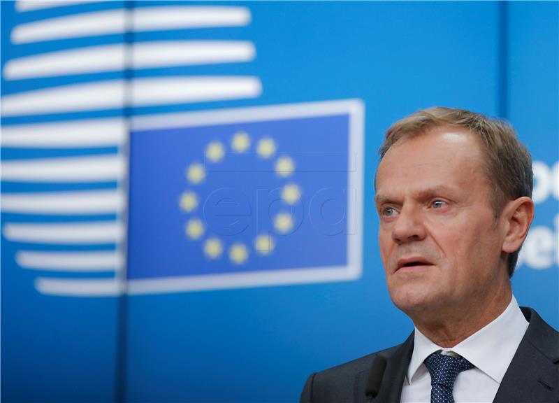 Tusk kaže da su Trumpove "zabrinjavajuće" izjave prijetnja EU-u