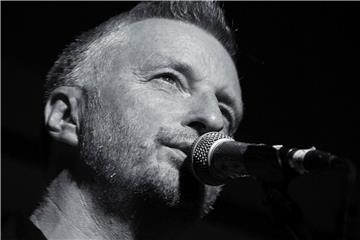 Billy Bragg i Sara Renar nova imena 4. SuperUho Festivala