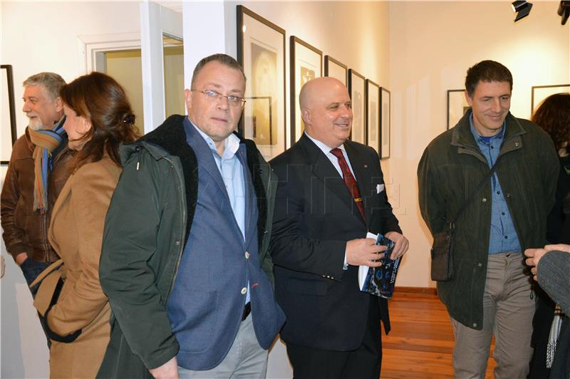 Dubrovnik: Otvorena izložba sirijskog umjetnika Eliasa Ayouba "Ljubav u Damasku"
