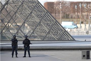 FRANCE LOUVRE SHOOTING