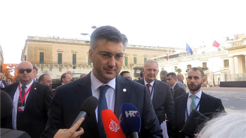 Plenković nakon razgovora s Orbanom rekao kako i Hrvatska i Mađarska žele riješiti pitanje Ine i MOL-a