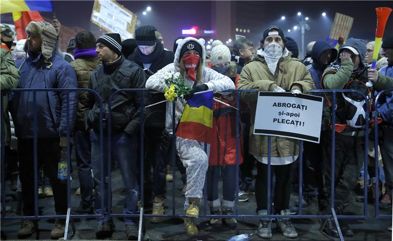 Rumunjska: Neviđen broj prosvjednika protiv sporne vladine uredbe