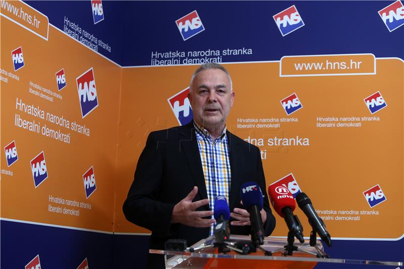 Konferencija za medije Hrvatske narodne stranke – liberalni demokrati na temu 'Vojni rok – probni baloni Titanik Vlade'