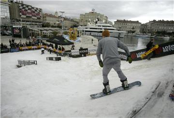 Rijeka: Karnevalsko snowboard natjecanje Carnival Snowbord Session uz more