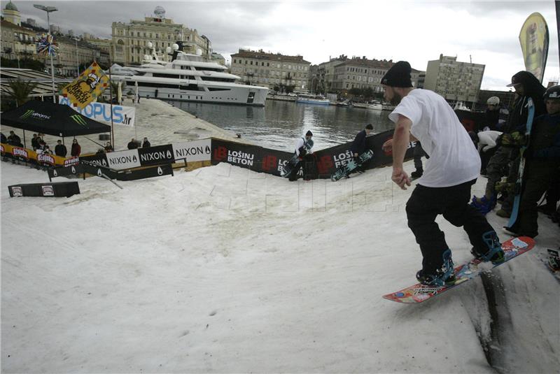 Rijeka: Karnevalsko snowboard natjecanje Carnival Snowbord Session uz more