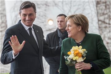 Slovenian president talks to Merkel ahead of his visit to Russia