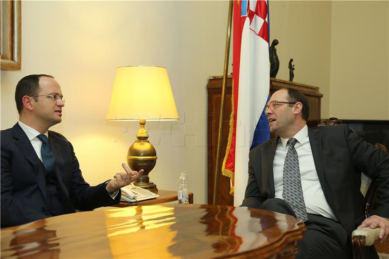 Croatian Foreign Minister Stier meets Albanian Foreign Minister Bushati