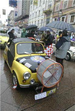 Maškarani auto reli Pariz-Bakar