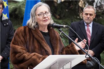 U središtu Milana otkriven spomenik Ruđeru Boškoviću, djelo Ivana Meštrovića