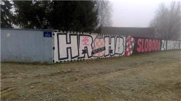 Zaštićeni natpis "Osijek - nepokoreni grad" oštećen grafitom