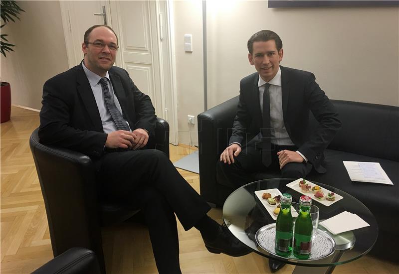 Croatian, Austrian foreign ministers talk migrants, bilateral relations