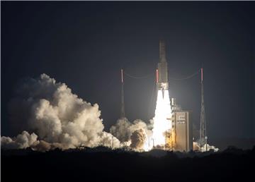 FRANCE GUIANA ARIANNE 5 LAUNCH