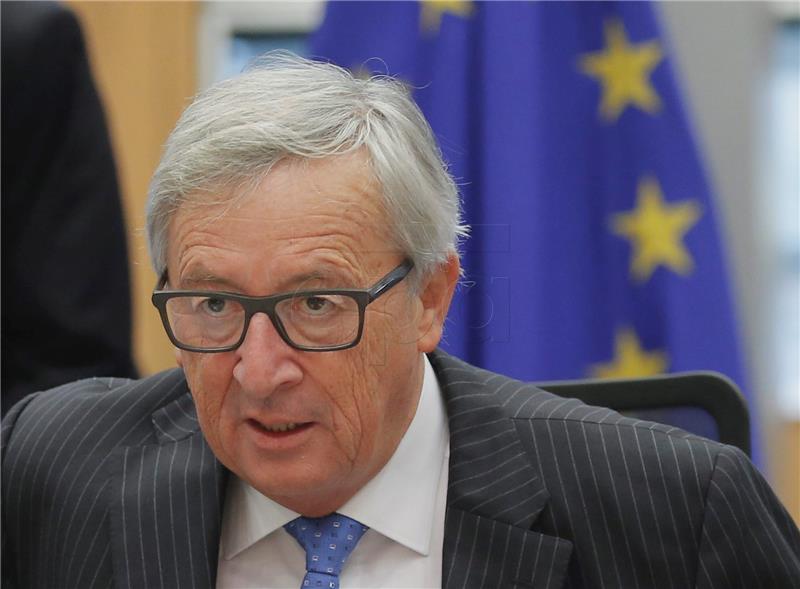 Juncker: Za izlazak Britanije iz EU trebat će dulje od dvije godine