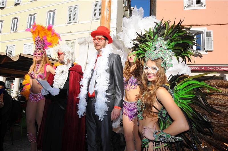 Splitski karneval, vjenčali se Ivan Pernar i Ava Karabatić