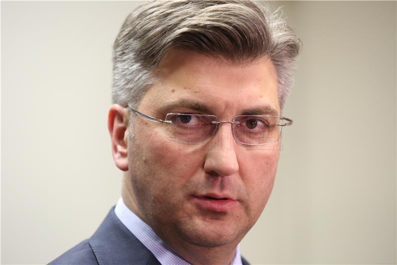 Plenkovic welcomes efforts to solve problem of air pollution caused by Bosanski Brod oil refinery