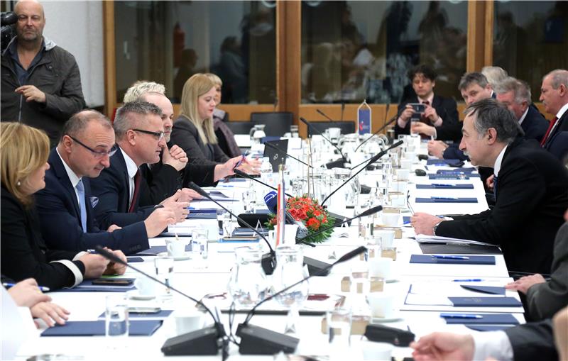 Croatia-Hungary committee on minorities meets after four-year hiatus