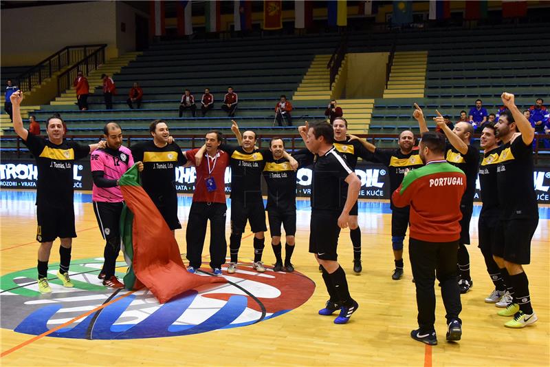 Nogometna reprezentacija hrvatskih svećenika treća na EP u malom nogometu