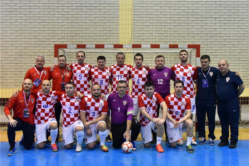 Nogometna reprezentacija hrvatskih svećenika treća na EP u malom nogometu