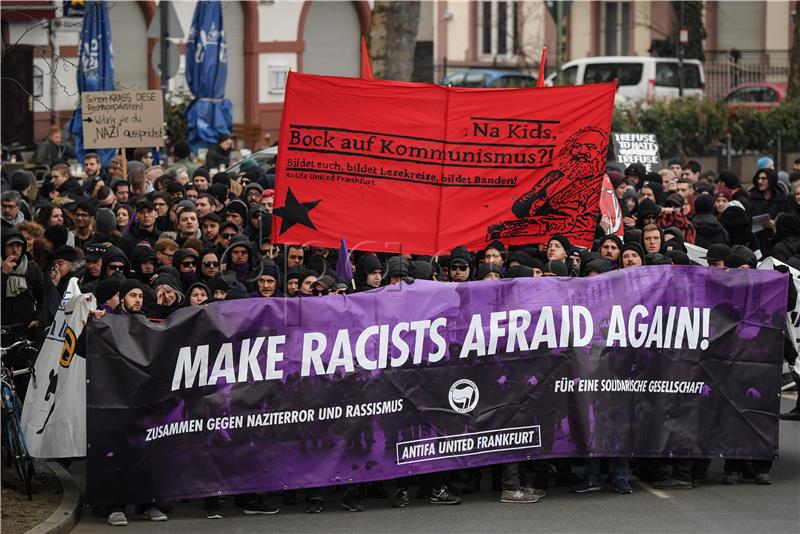 Antifa groups demonstrate in Frankfurt