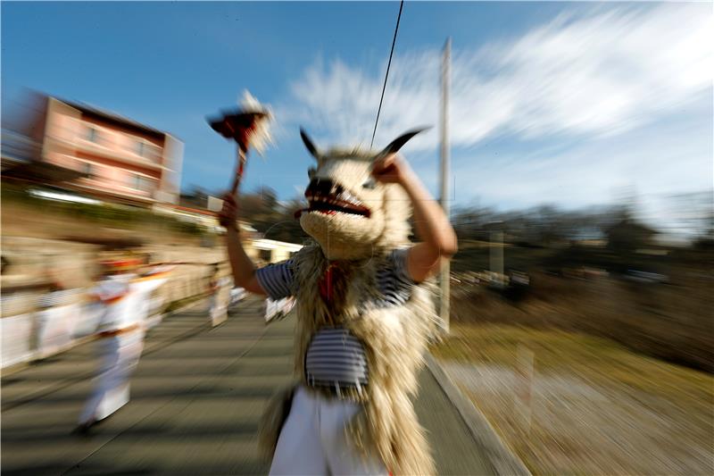 CROATIA TRADITIONS BELLMEN