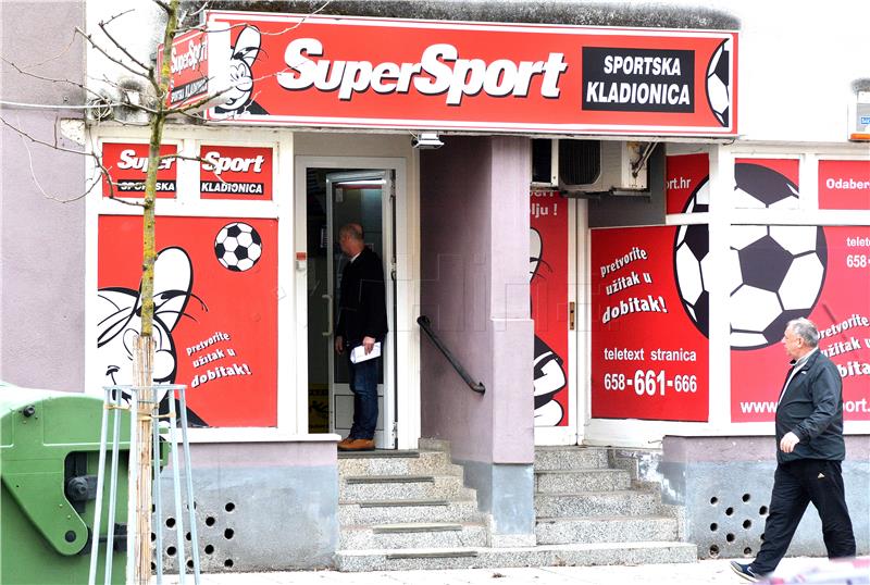 Karlovac: Razbojstvo u kladionici Super Sport