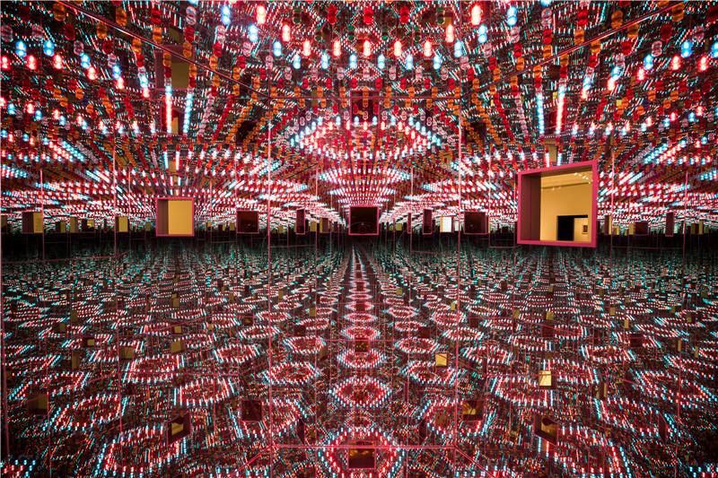 USA ARTS INFINITY MIRRORS KUSAMA