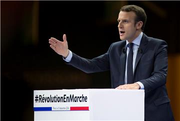 Macron predlaže korjenitu preobrazbu Francuske