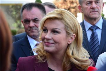 Predsjednica Kolinda Grabar Kitarović u posjeti požeškoj drvoprerađivačkoj tvrtki Spin Valis