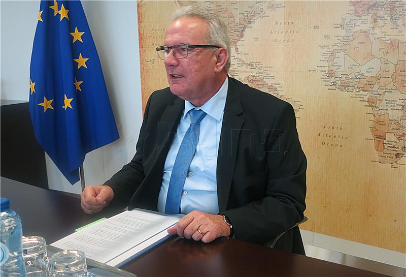 Mimica: Bijelu knjigu karakterizira otvorenost, samo jedna ponuđena opcija produbila bi podjele