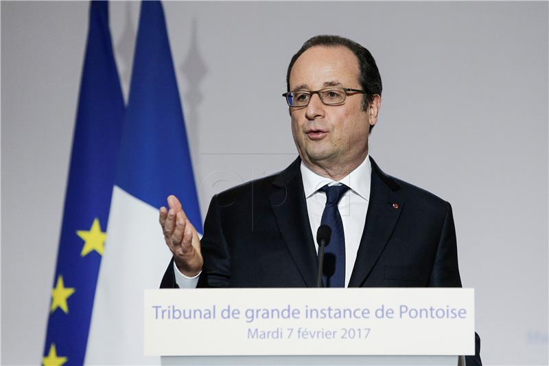 Hollande: svijet voli Pariz