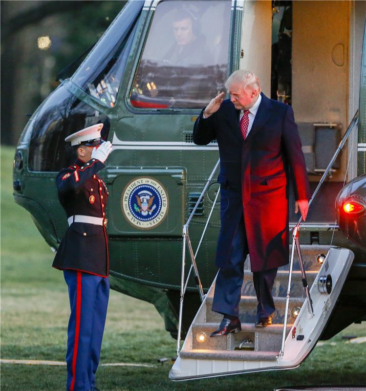 Trump donio novu uredbu, Iračani isključeni iz zabrane ulaska u SAD