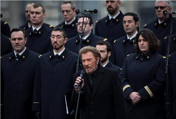 Johnny Hallyday dobro se osjeća unatoč tumoru 