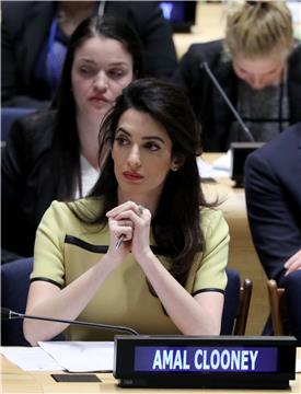 Amal Clooney traži istragu o zločinima IS-a u Iraku