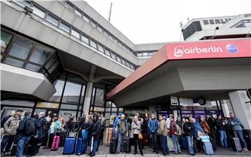 GERMANY LABOUR BERLIN AIRPORT