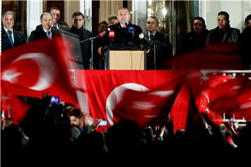 Cavusoglu rekao da ipak ide na skup u Rotterdam