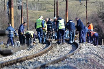 Kod Zvečaja iskočili vagoni teretnog vlaka, željeznički promet u potpunom prekidu