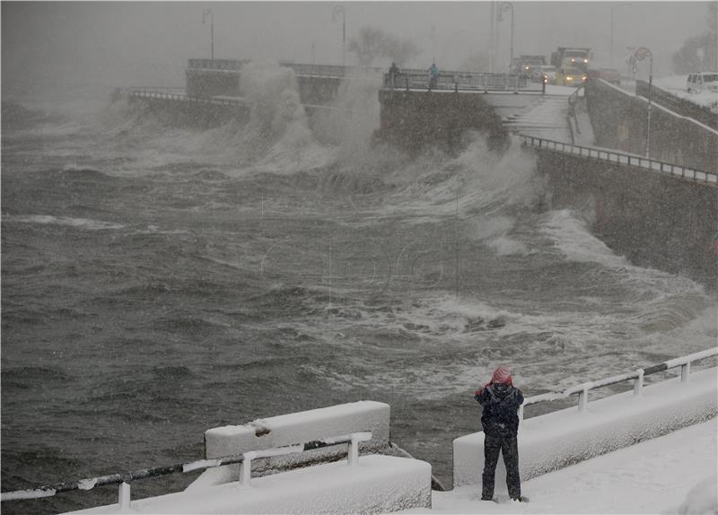 USA WEATHER SNOWSTORM