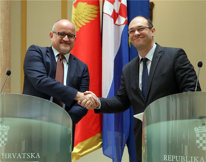 Stier says Croatia strongly for Montenegro's NATO, EU membership