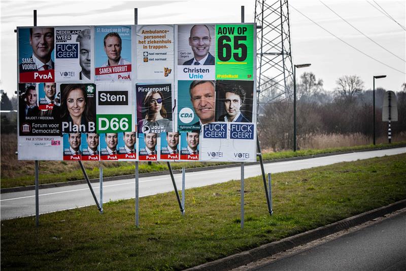 Nizozemske izlazne ankete daju Rutteu jasnu prednost